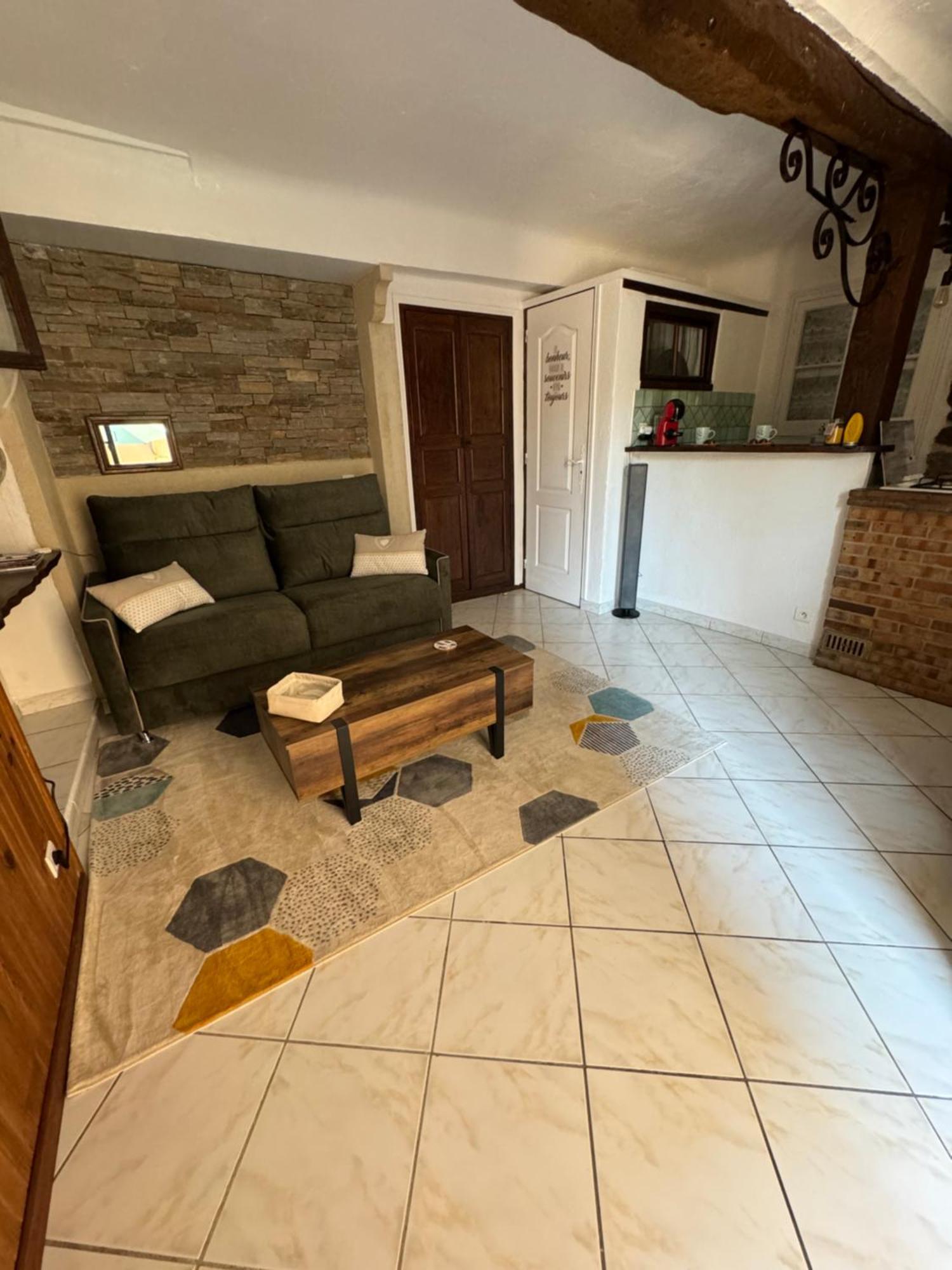 Appartamento Chez Kay Roquebrune-sur Argens Esterno foto