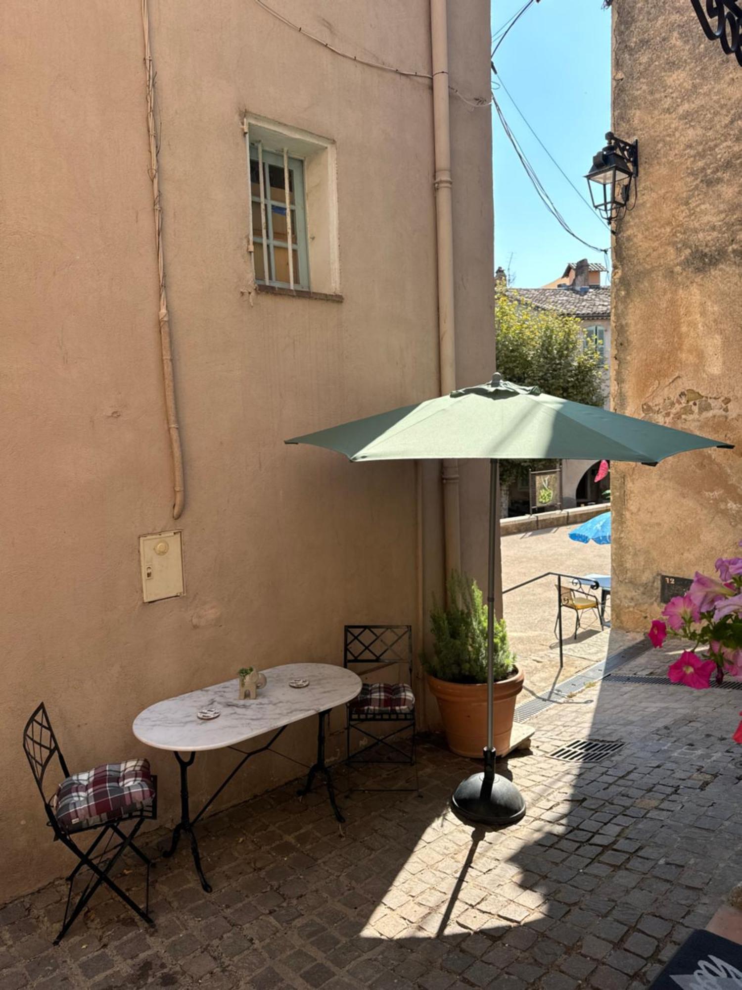 Appartamento Chez Kay Roquebrune-sur Argens Esterno foto